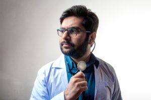 Combaterea penuriei de medici și recunoașterea calificărilor: soluții eficiente