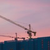 Diferența dintre cărămidă, BCA și lemn la construcția unei case