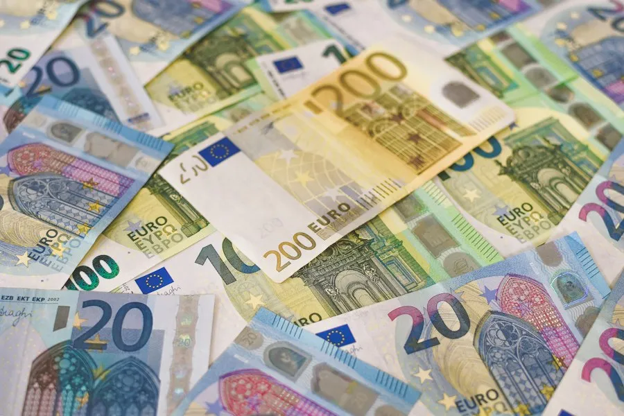 Photo euro currency facts